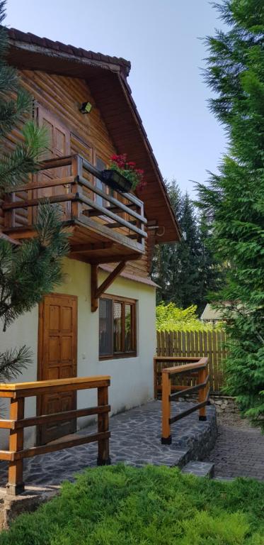 Cabana dintre Brazi - Maison De Deux Chambres