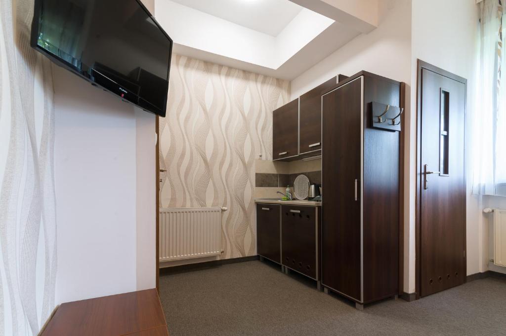 Astra Apartments - 2