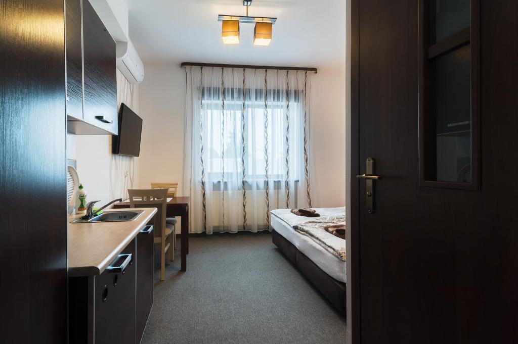 Astra Apartments - 19