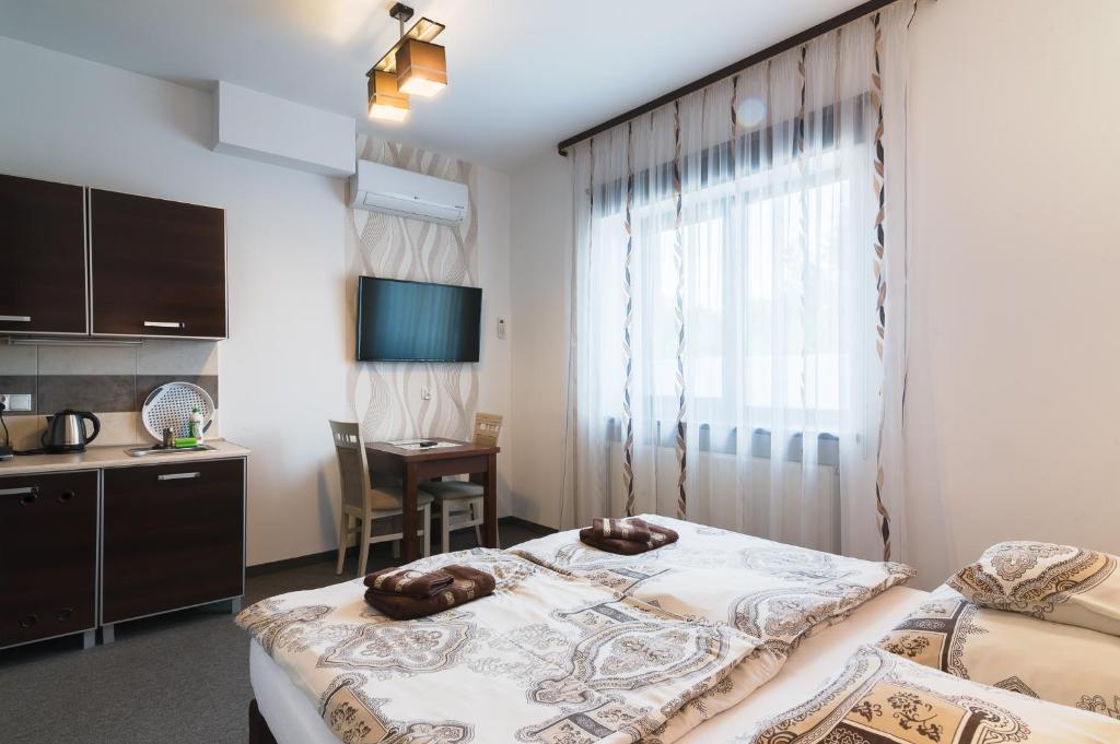 Astra Apartments - 15