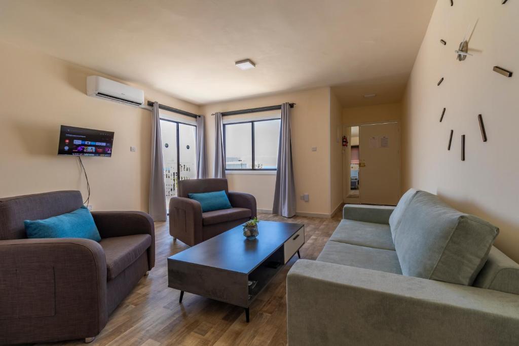 Leucolla Hill & Sea - Apartment With Balcony