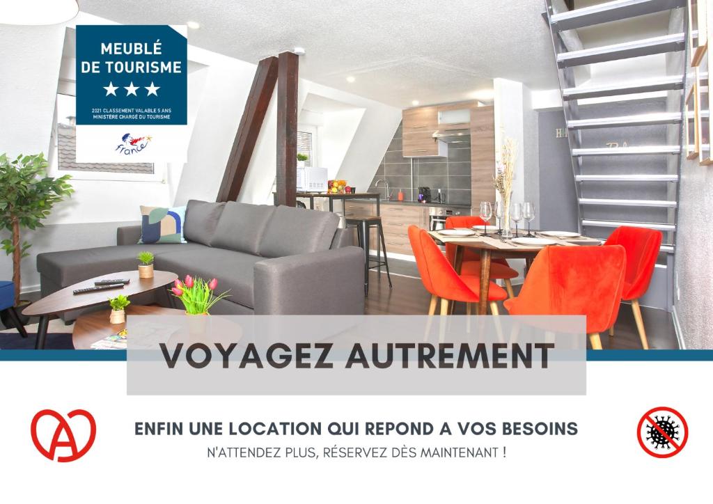un flyer pour un appartement vogazlez avec un salon et une table dans l'établissement Duplex - Le Cosy - Hyper Centre, à Haguenau