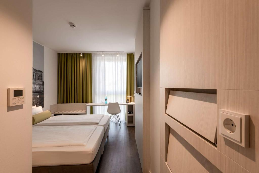 Super 8 by Wyndham Dresden - Resim 25