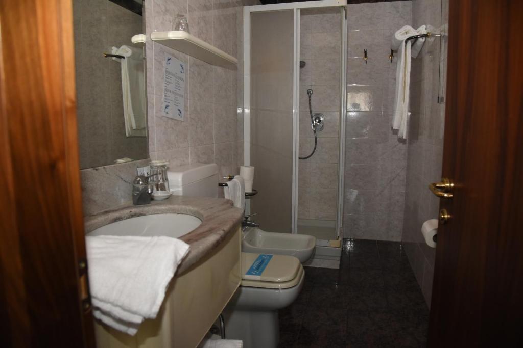 HOTEL DUCA D'AOSTA - Camera Tripla Standard