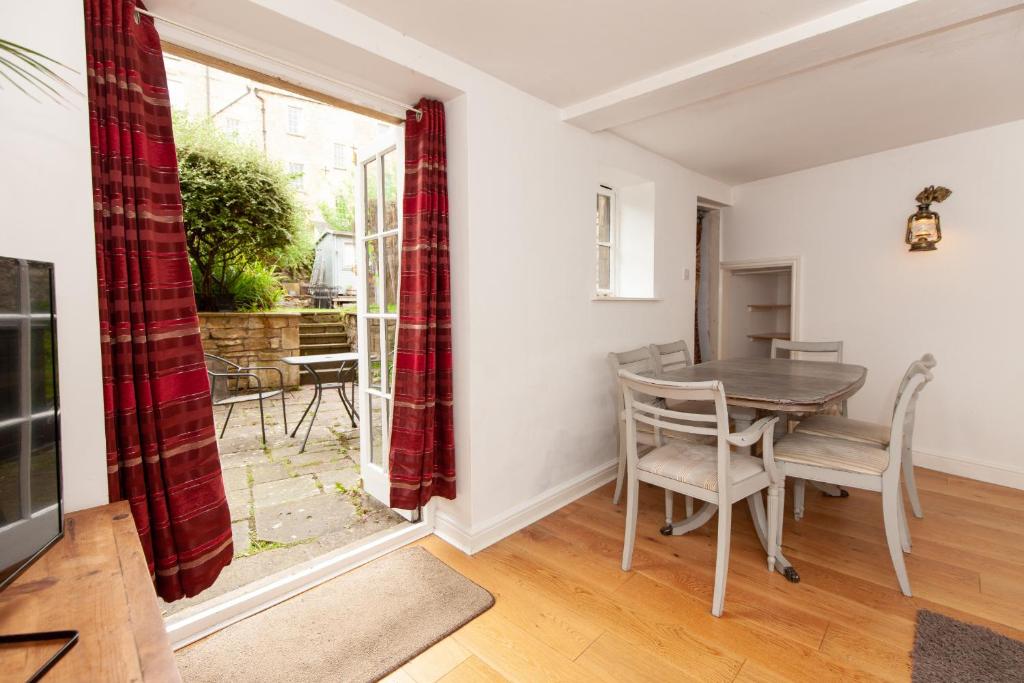 10 Grove St - Bath Holiday Suites - Apartment - Split Level