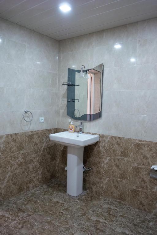 Koupelna v ubytování Guest House Kumayri