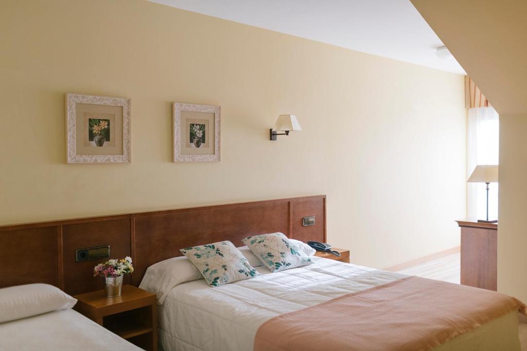 Hotel O Castro - Drievoudige Kamer Met Uitzicht Op Zee