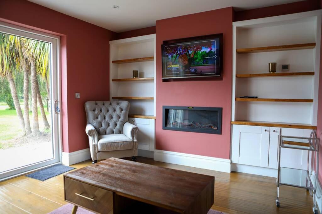 TV a/nebo společenská místnost v ubytování 5* Self Catering