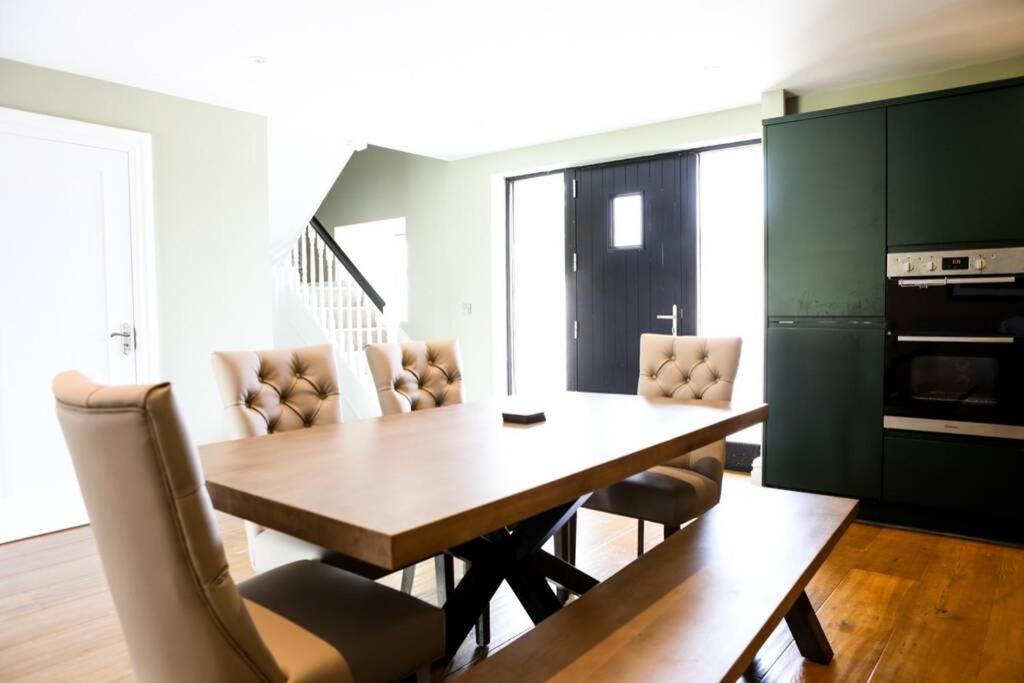 Kuchyň nebo kuchyňský kout v ubytování 5* Self Catering