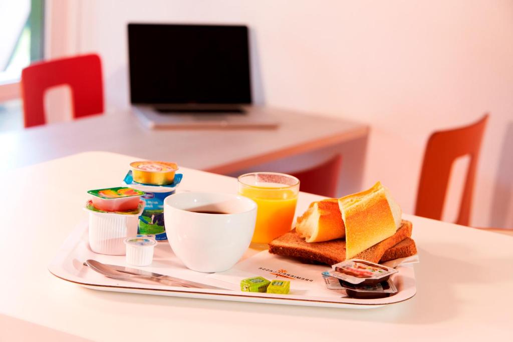 Premiere Classe Reims Sud - Bezannes - Resim 17