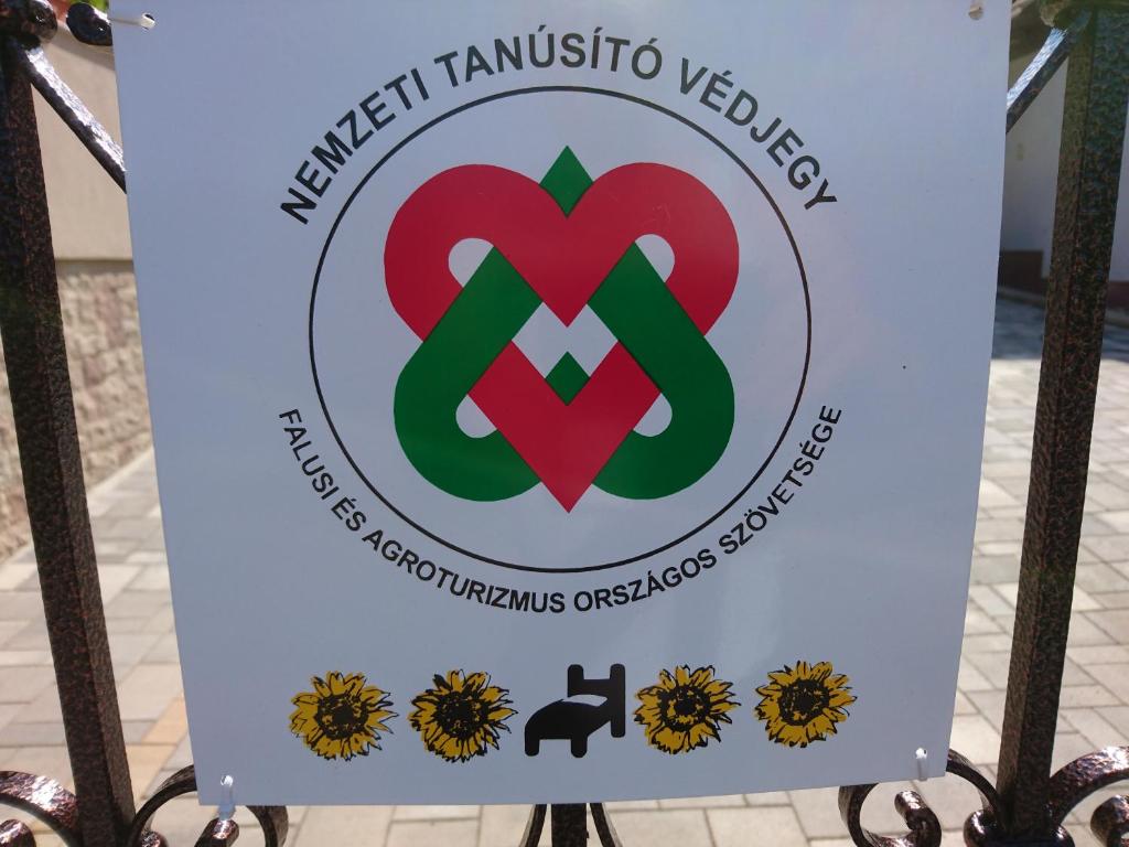 Certyfikat, podpis lub inny dokument wystawiony w obiekcie Bé-La 2 Vendégház