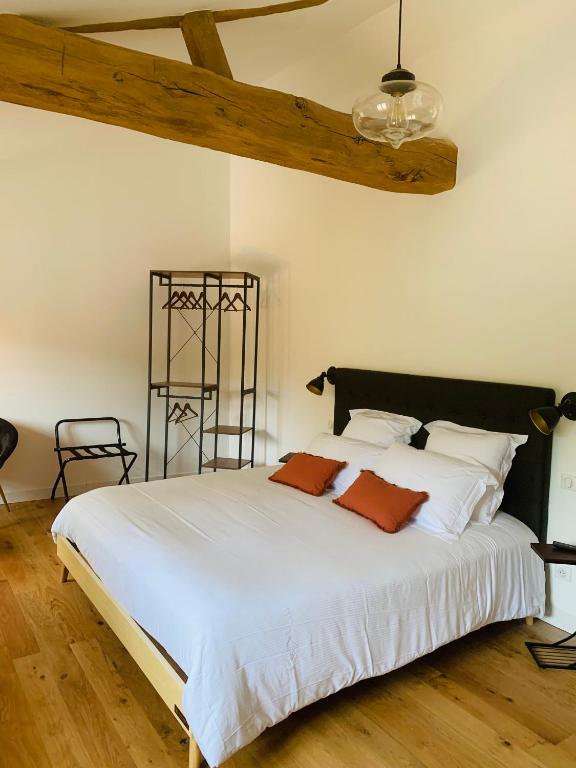 LE CARGE D’ARLAY - Superior King Room