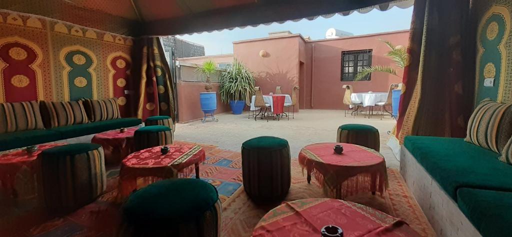 Et sittehjørne på Riad l'Escale de Marrakech