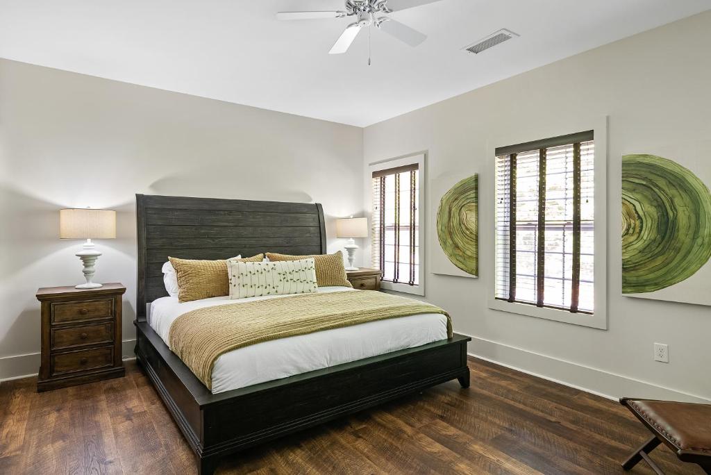 The Blowing Rock Manor - 