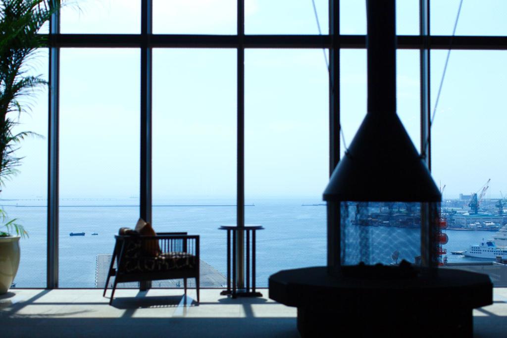 The ORIENT, Kobe