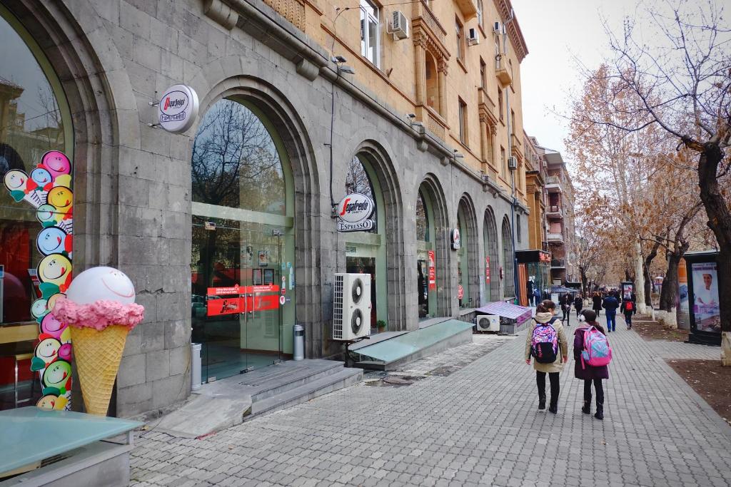 Abovyan 36 Apt & Tour - One-Bedroom Apartment
