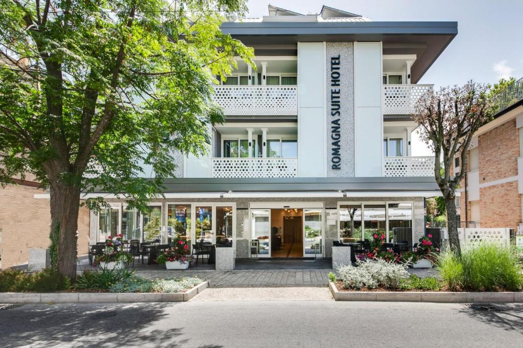 uma representação da frente de um edifício em Romagna Suite Hotel em Gatteo a Mare