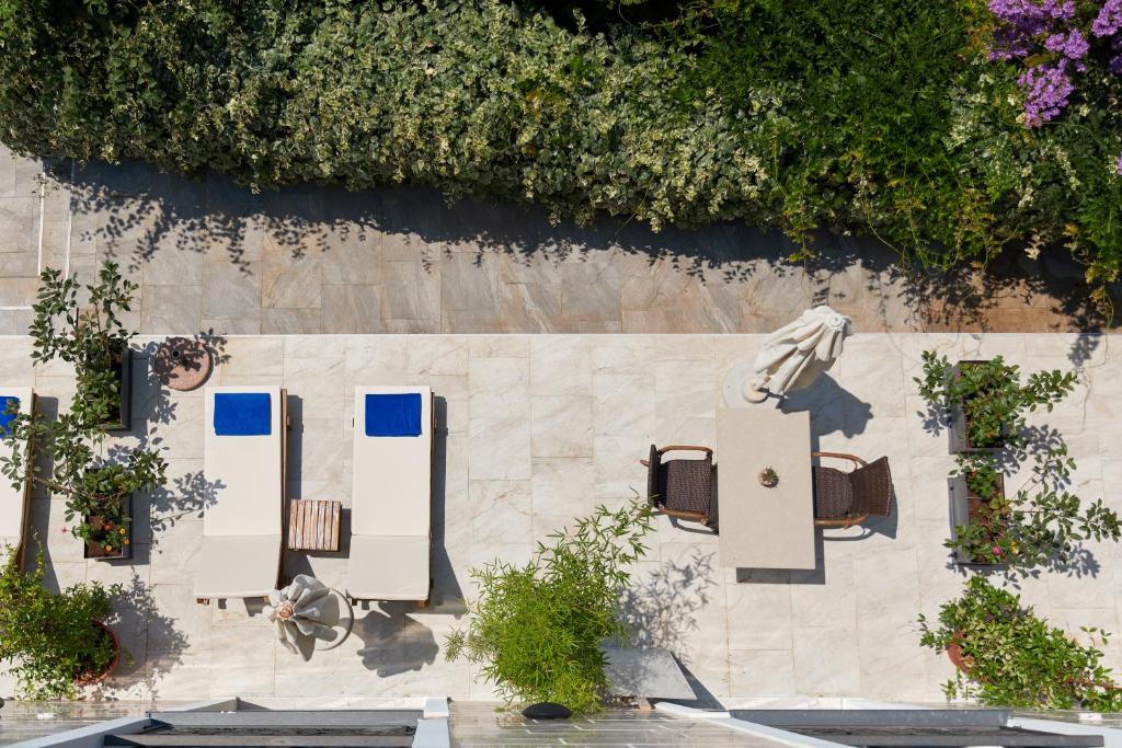Zahrada ubytování Moderna Luxury Apartments with HEATED pool