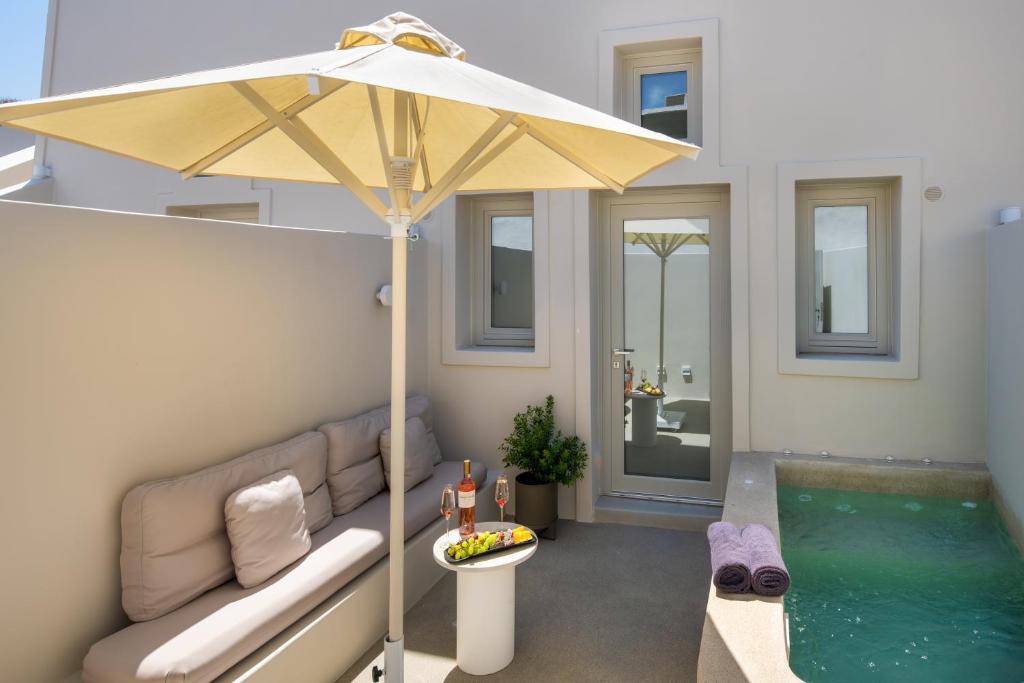 Bazén v ubytování Coconut Residence nebo v jeho okolí