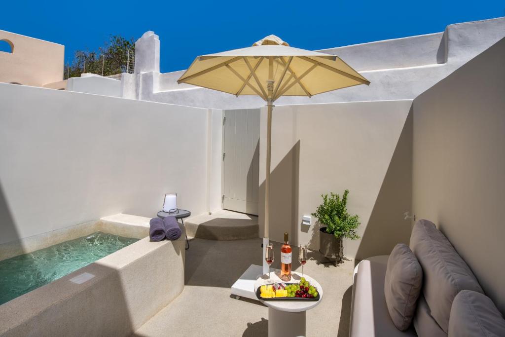 Bazén v ubytování Coconut Residence nebo v jeho okolí