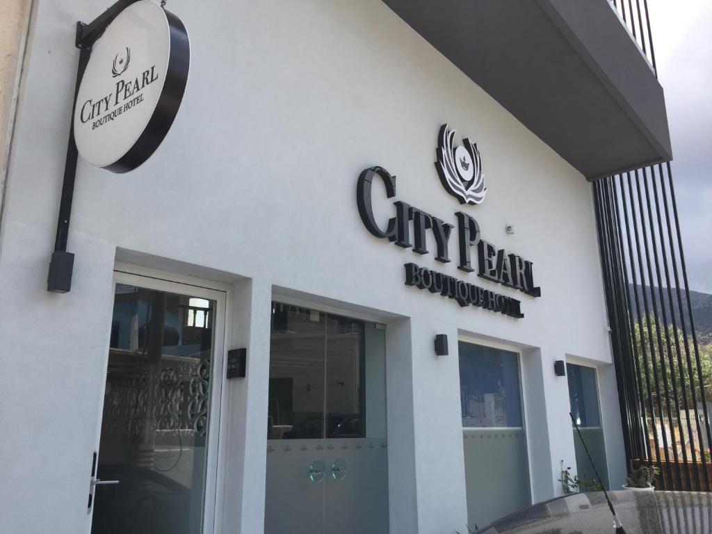 Сертифікат, нагорода, вивіска або інший документ, виставлений в City Pearl Hotel