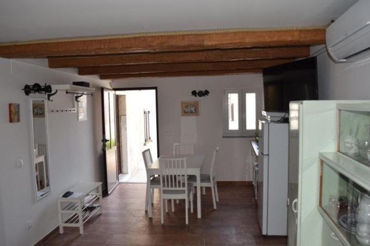 APARTMENTS SCIRENICA