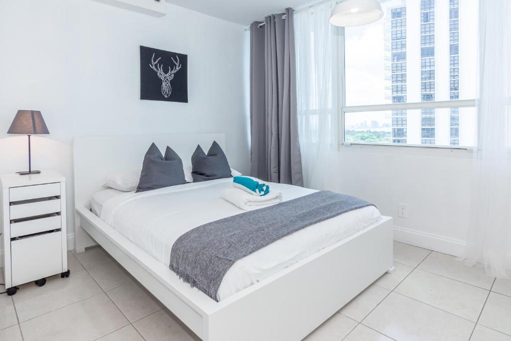 Girasole Apartments - 