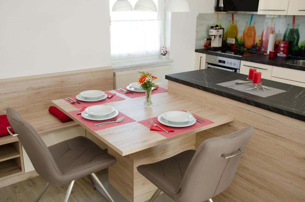 Kuchyňa alebo kuchynka v ubytovaní Voitsberg-Apartments
