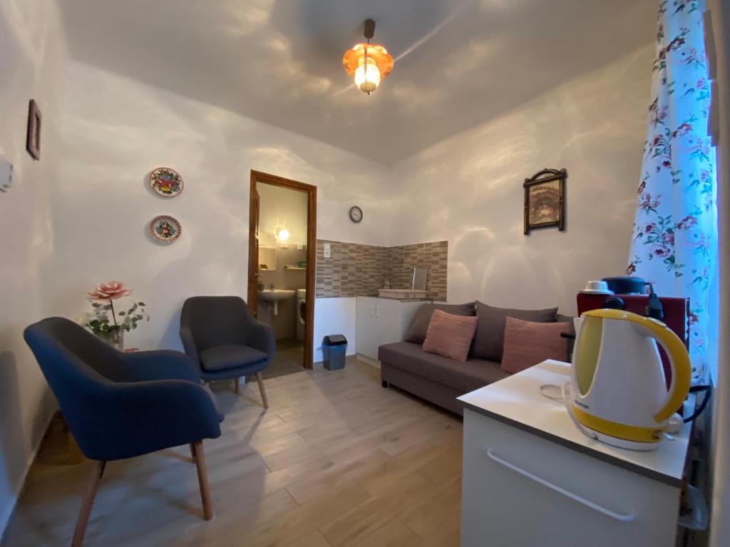 Nagymama Vendégháza - Chambre Familiale Avec Salle De Bain Privée