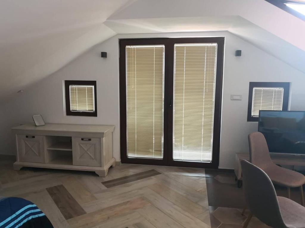 KUKUZEL APARTMENTS - Apartment With Lake View
