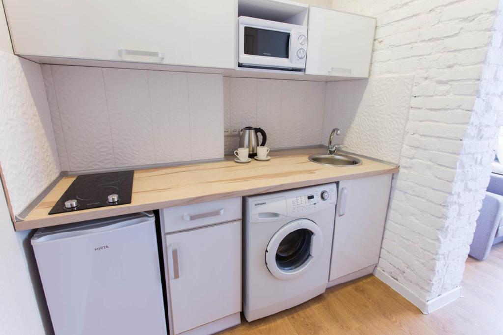 Cozy apartment beside metro Yaroslava Mudroho, Universytet - Chernyshevska str 95-6 photo 4