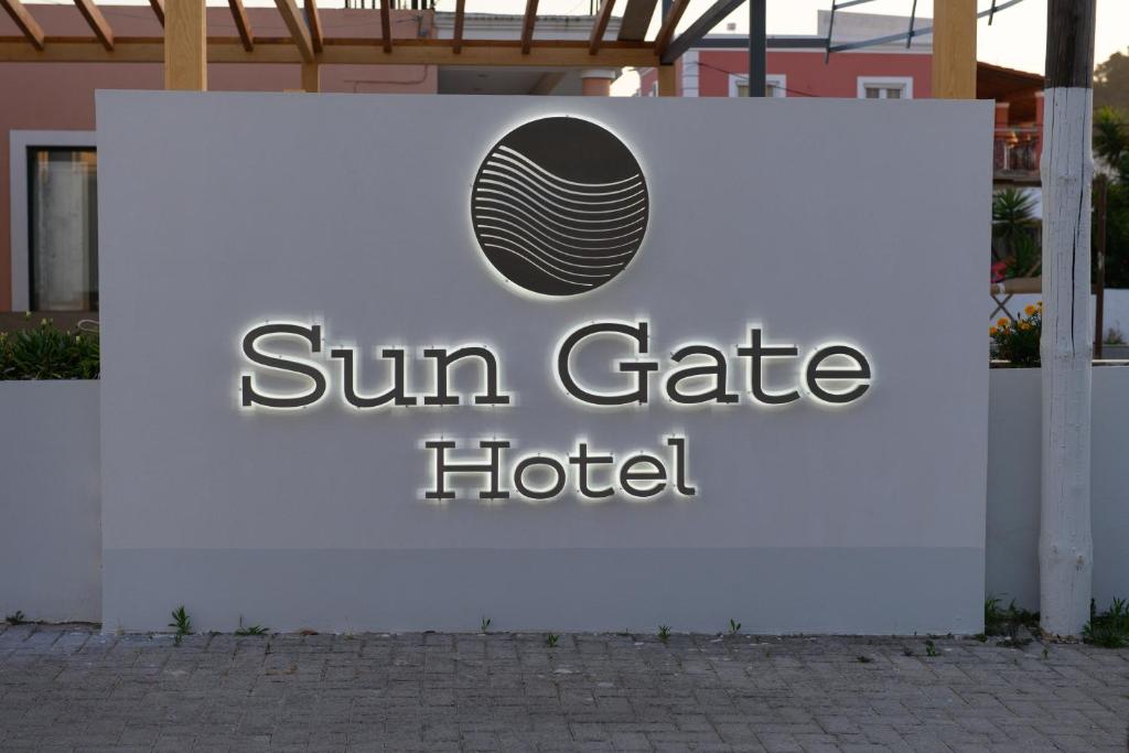 Certifikát, hodnocení, plakát nebo jiný dokument vystavený v ubytování Corfu SunGate Hotel