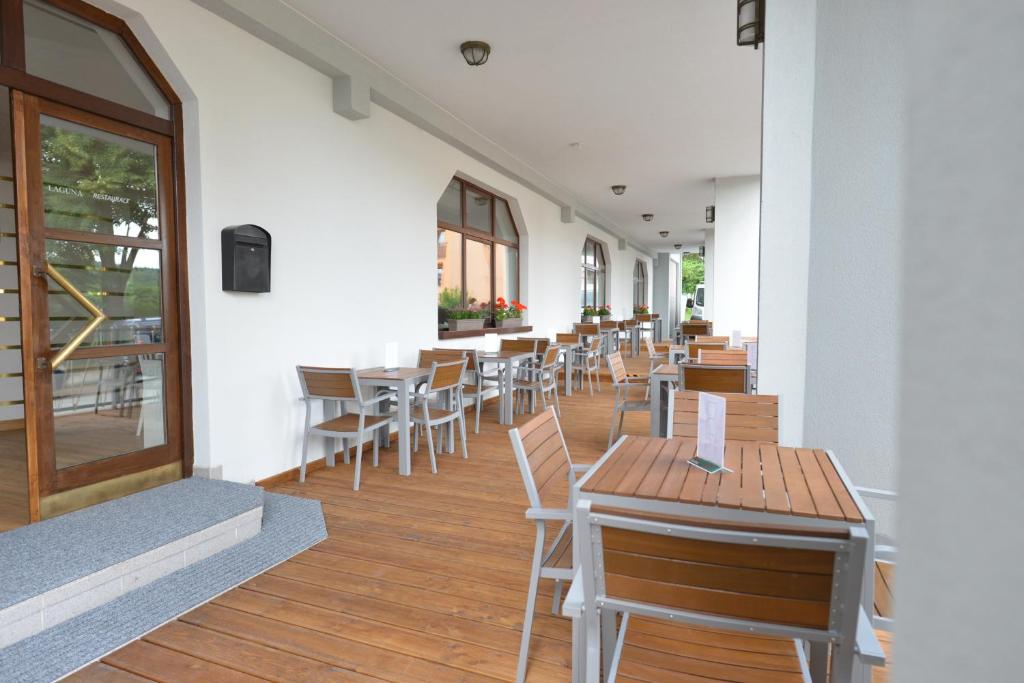 Hotel Laguna & restaurant - Resim 11