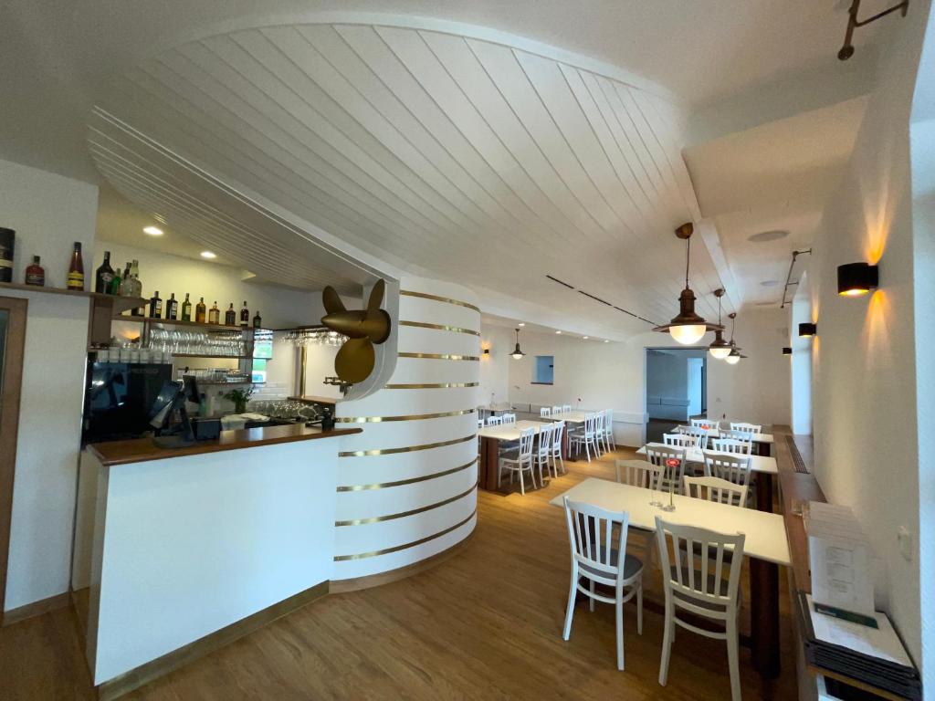 Hotel Laguna & restaurant - Resim 10