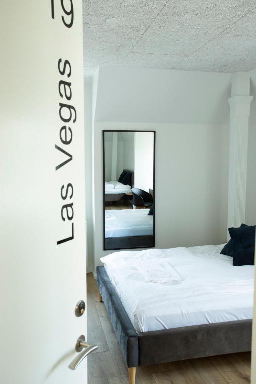 Postel nebo postele na pokoji v ubytování Hotelcity