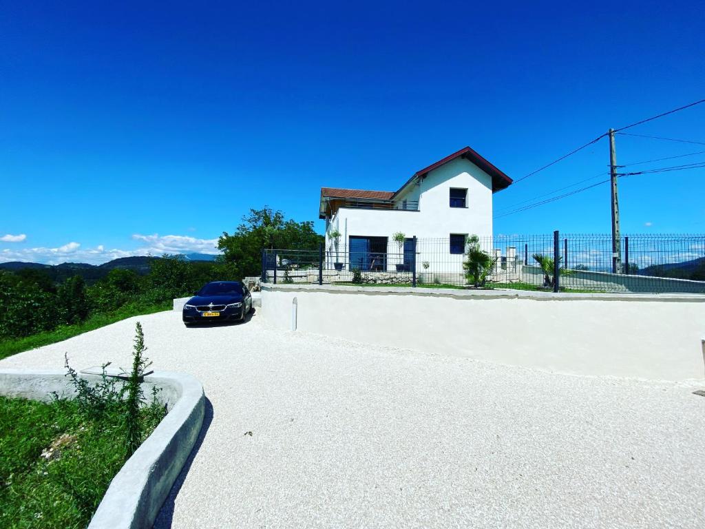 Budova, kde se vila nachází