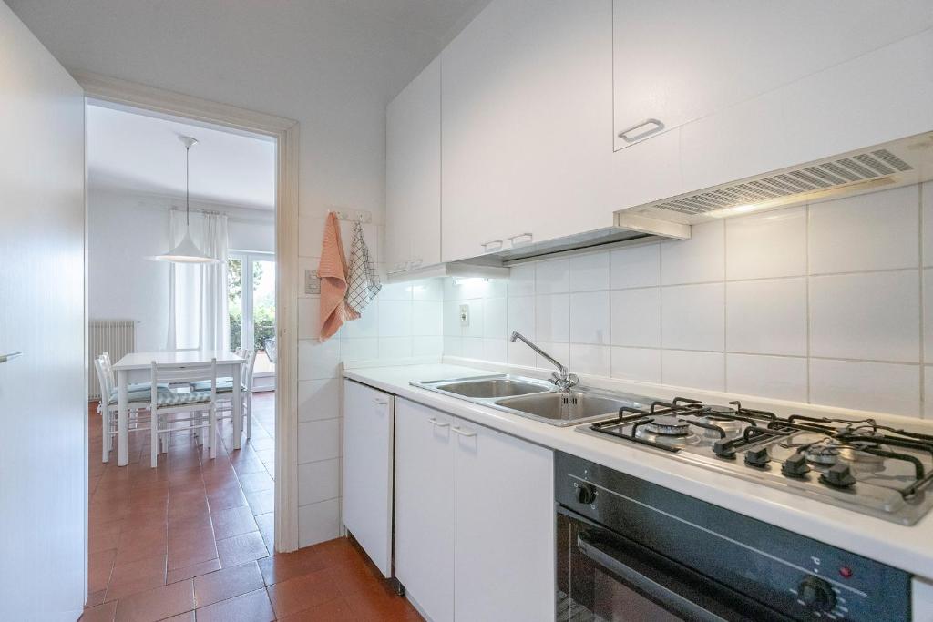 Kuchnia lub aneks kuchenny w obiekcie Apartament Kormorano