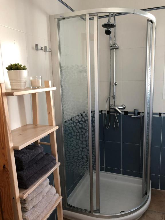 Koupelna v ubytování Lirios Boutique Luxury Seaview Villa