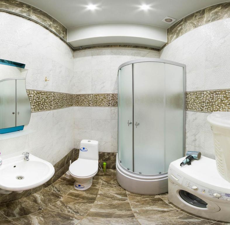Studio apartment in the Center - Heroiv Nebesnoi Sotni sq. 21/7 фото 3
