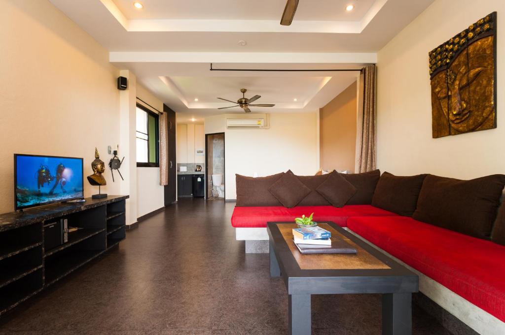 TV a/nebo společenská místnost v ubytování Koh Tao Heights Exclusive Apartments