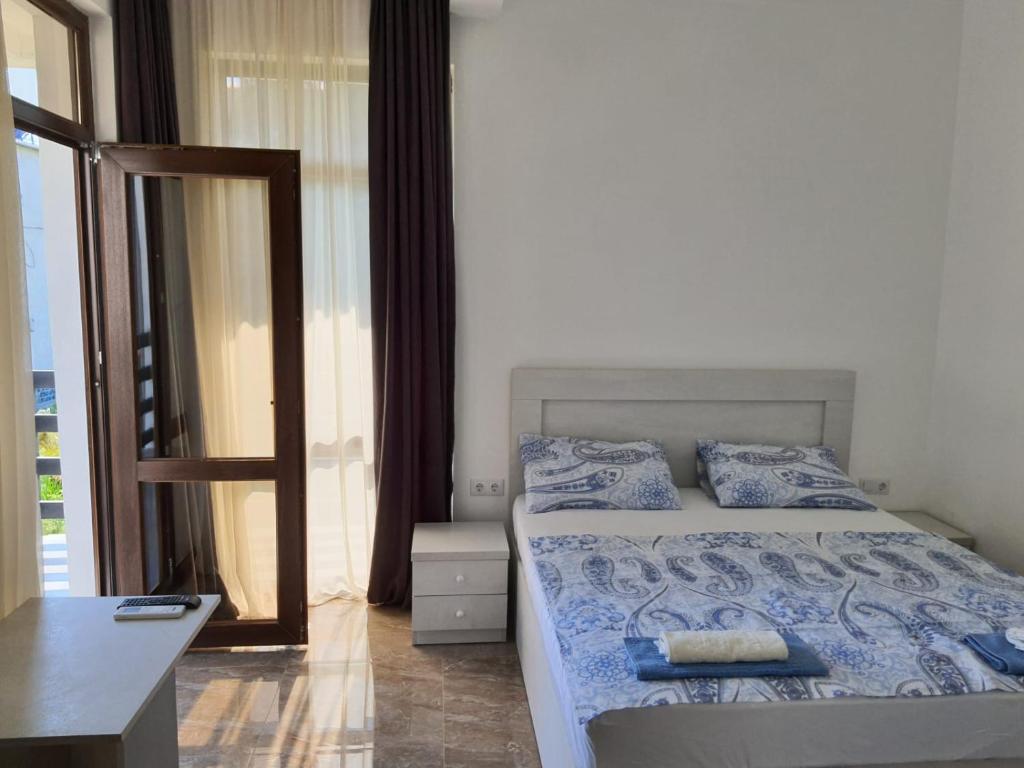 Postel nebo postele na pokoji v ubytování Hotel Edelweiss