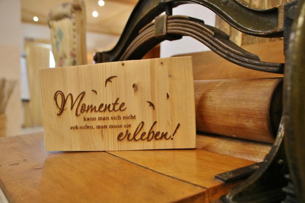 Ein Zertifikat, Auszeichnung, Logo oder anderes Dokument, das in der Unterkunft Gasthof zum Löwen ausgestellt ist