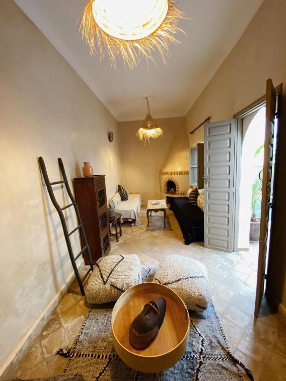 Postel nebo postele na pokoji v ubytování Private house Riad Arlette exclusive