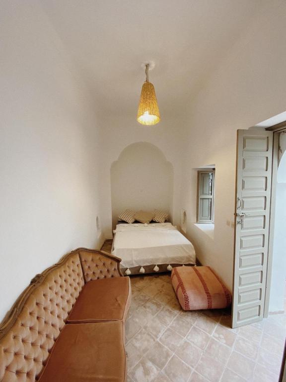 Postel nebo postele na pokoji v ubytování Private house Riad Arlette exclusive