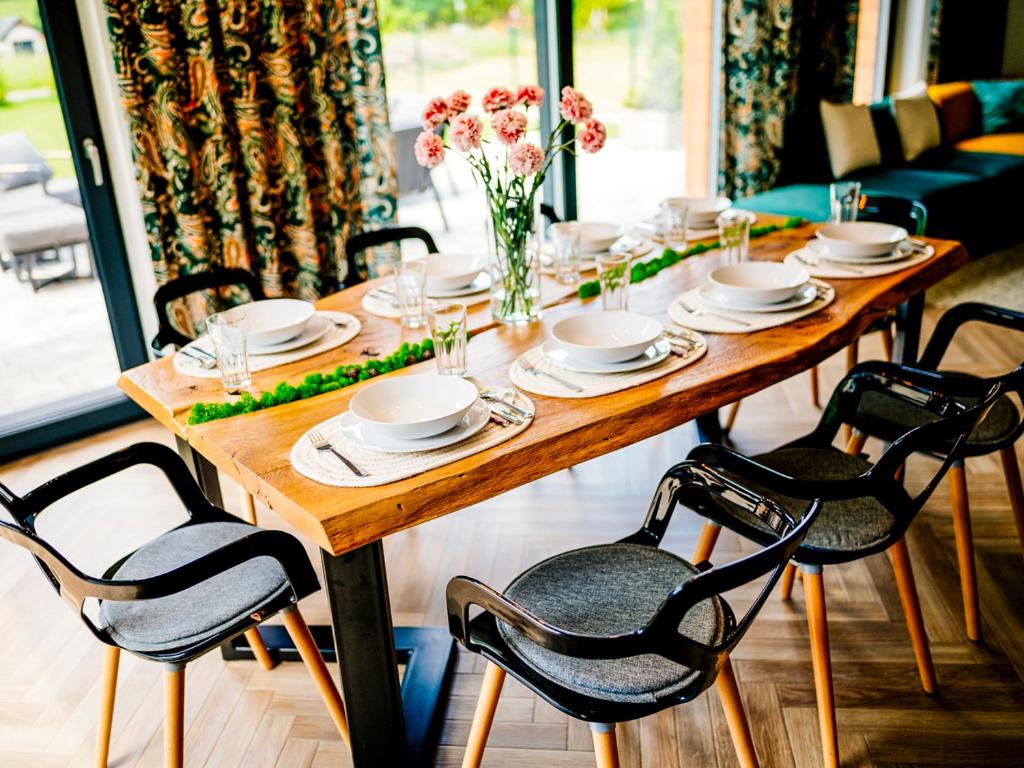 Reštaurácia alebo iné gastronomické zariadenie v ubytovaní Highlander House