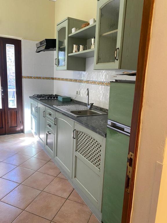 A kitchen or kitchenette at Affittacamere La Torre di Montalcino