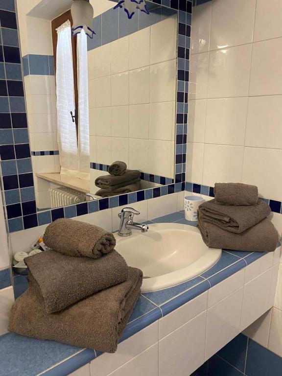A bathroom at Affittacamere La Torre di Montalcino