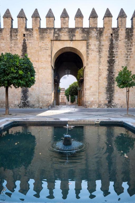 Puerta de la Luna, Córdoba – Precios actualizados 2023