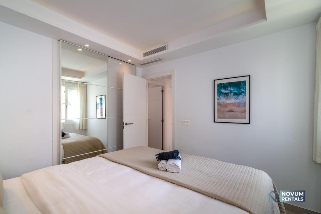 Posteľ alebo postele v izbe v ubytovaní Top renovated penthouse in Los Naranjos