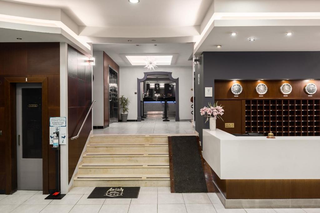 Arion Hotelのロビーまたはフロント